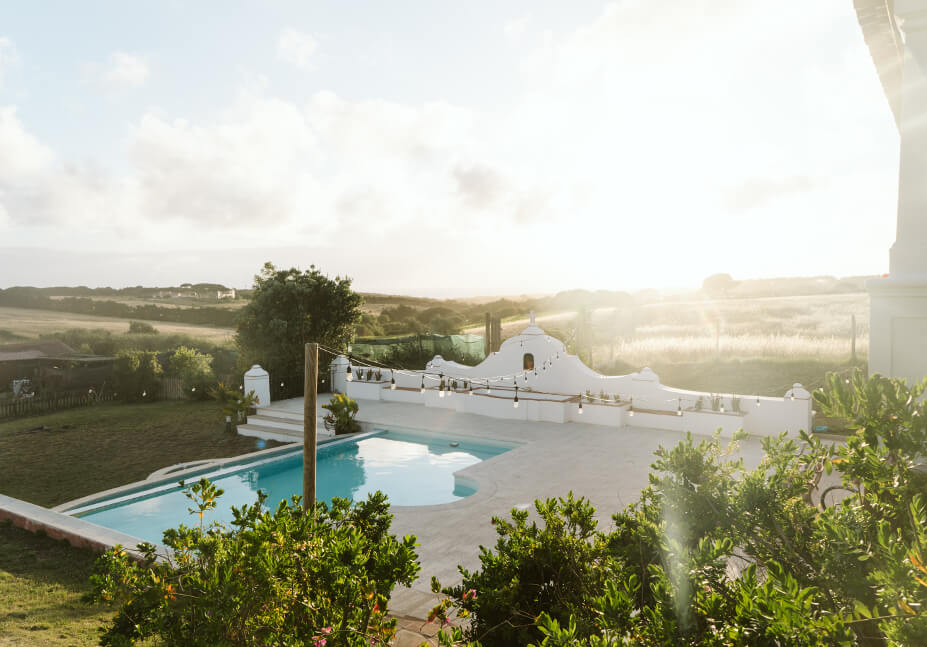 accommodations-surfhouse-sintra-top-min