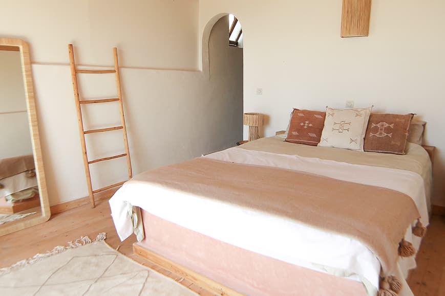 Private double room at Dreamsea Morocco Imsouane with Moroccan decor and natural wood details
